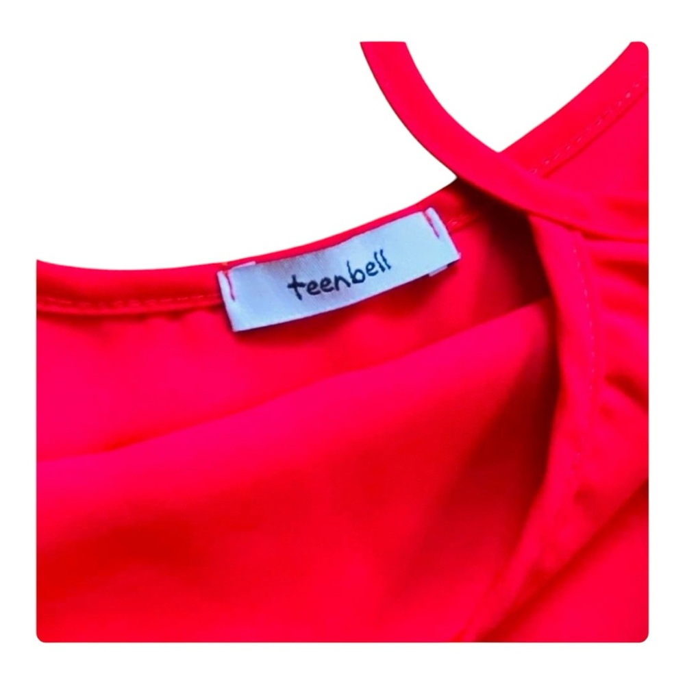 ★ Teenbell Neon Asymmetric Flowy Top ★ - Picture 4 of 13